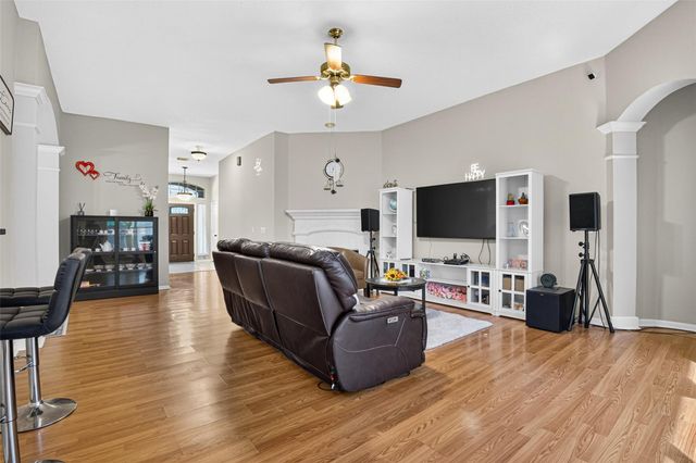 7514 Broken Oak Lane, Sugar Land, TX 77479