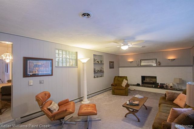 7623 Saint John Street, Utica, MI 48317