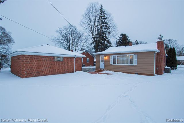 7623 Saint John Street, Utica, MI 48317