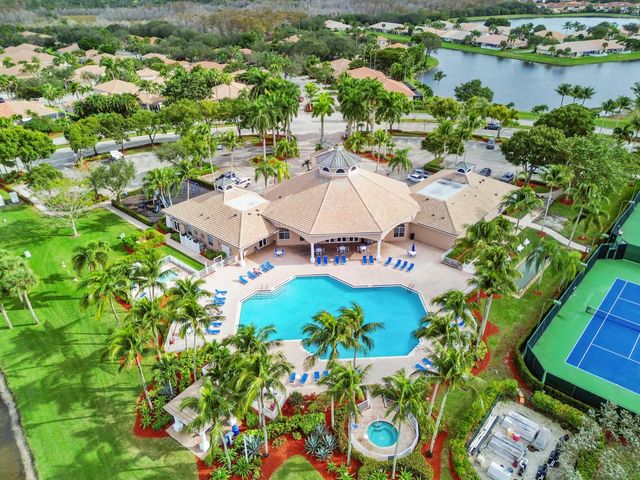 8416 Cargill Point, West Palm Beach, FL 33411
