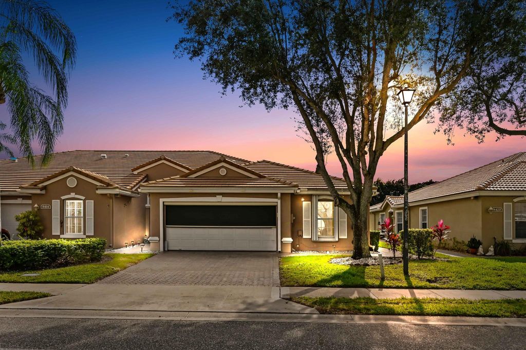 8416 Cargill Point, West Palm Beach, FL 33411