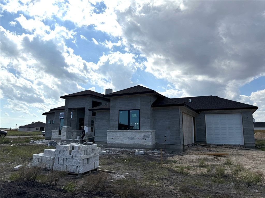 2177 London Ranch Dr, Corpus Christi, TX 78415