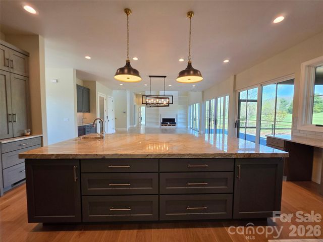 6 Walnut Valley Parkway, Arden, NC 28704