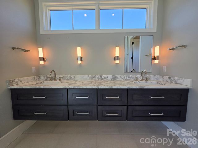 6 Walnut Valley Parkway, Arden, NC 28704