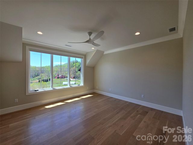 6 Walnut Valley Parkway, Arden, NC 28704