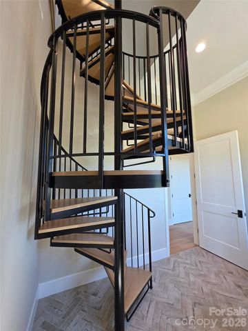 6 Walnut Valley Parkway, Arden, NC 28704