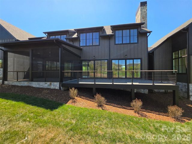 6 Walnut Valley Parkway, Arden, NC 28704