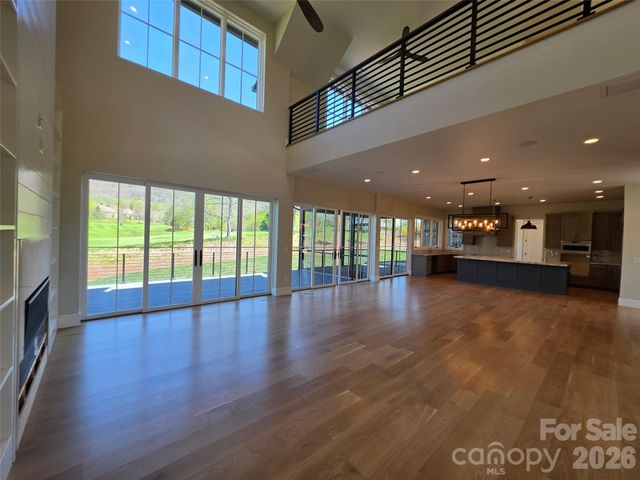 6 Walnut Valley Parkway, Arden, NC 28704