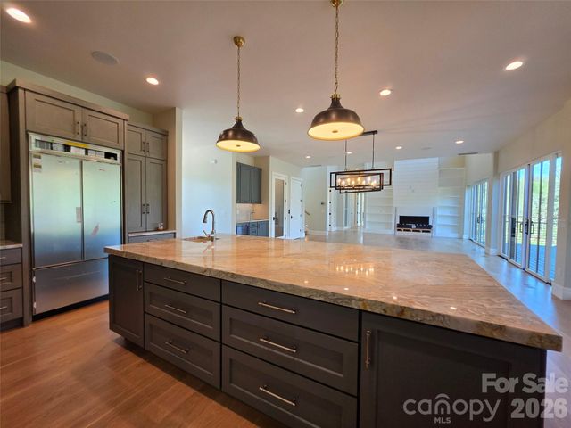 6 Walnut Valley Parkway, Arden, NC 28704