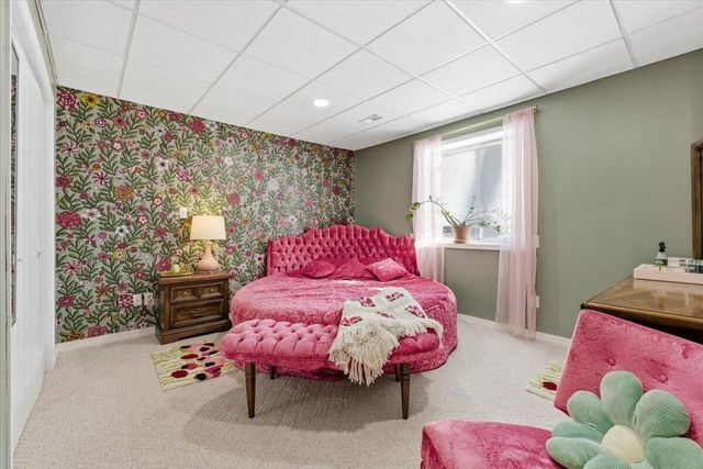 202 WOODBURY Circle, Council Bluffs, IA 51503