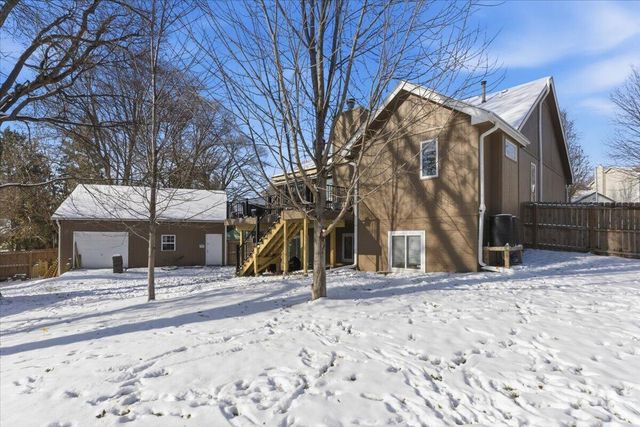 202 WOODBURY Circle, Council Bluffs, IA 51503