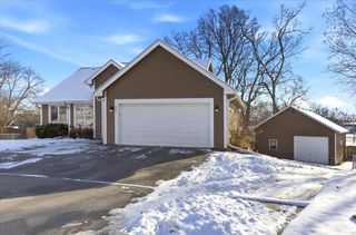 202 WOODBURY Circle, Council Bluffs, IA 51503