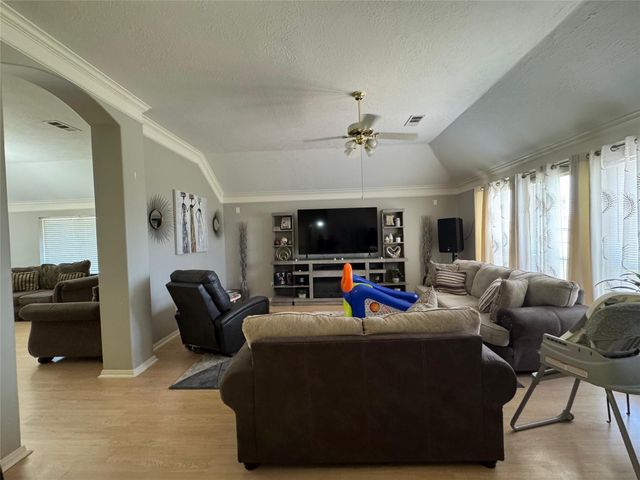 3670 Lakearies Lane, Katy, TX 77449