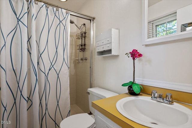 5520 Newberry Drive, Raleigh, NC 27609