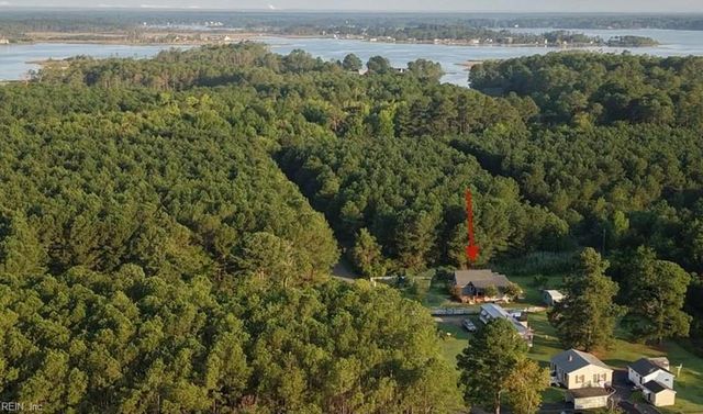 9571 Rowes Point RD, Hayes, VA 23072