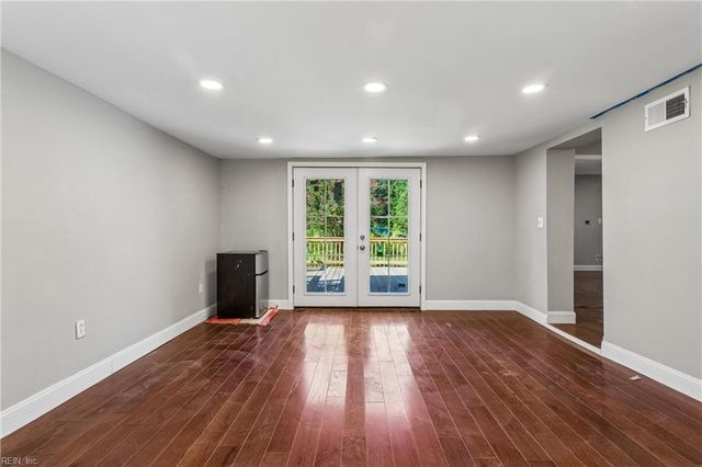 9571 Rowes Point RD, Hayes, VA 23072