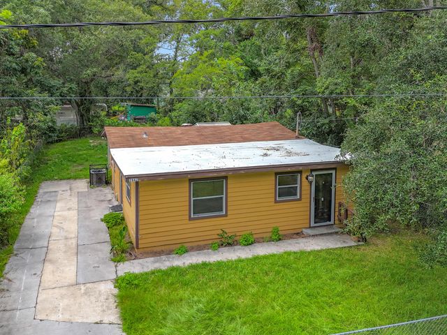 2842 Lucoma Drive, Jacksonville, FL 32254