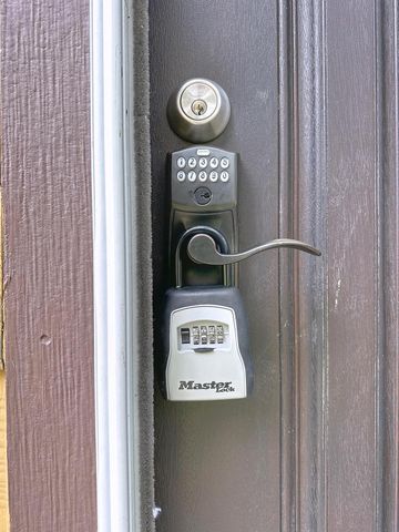 2842 Lucoma Drive, Jacksonville, FL 32254