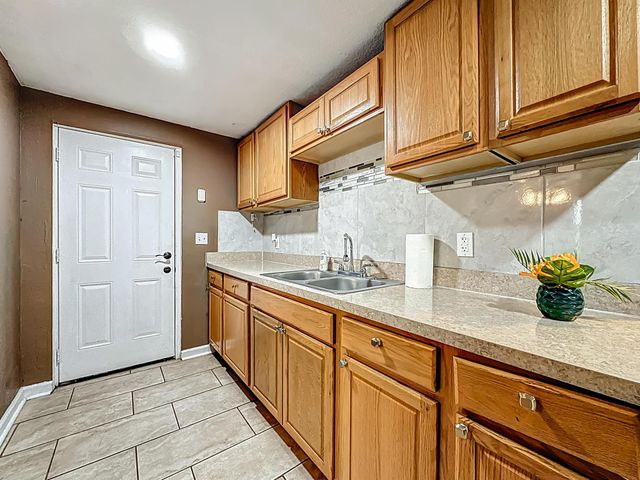 2842 Lucoma Drive, Jacksonville, FL 32254