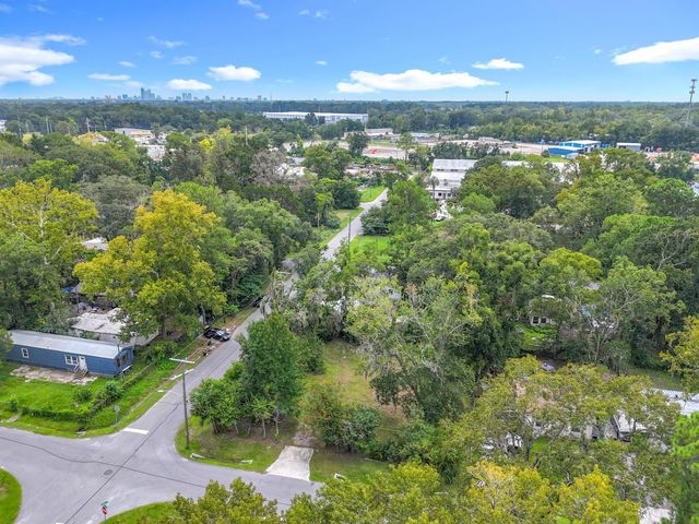 2842 Lucoma Drive, Jacksonville, FL 32254