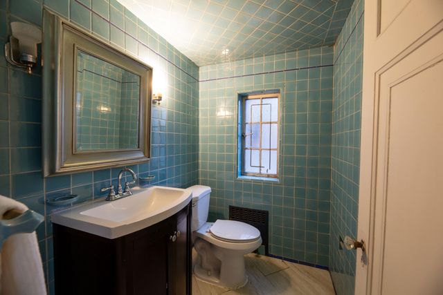 1536 Chicago Boulevard, Detroit, MI 48206