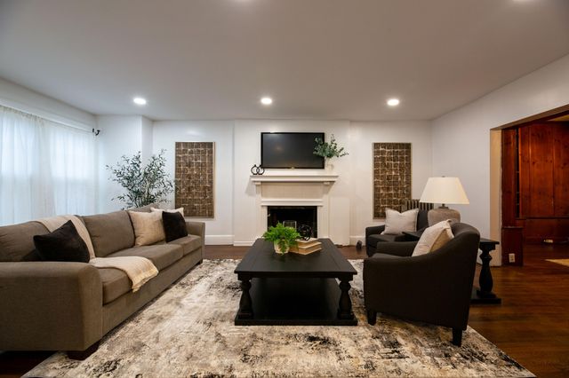 1536 Chicago Boulevard, Detroit, MI 48206