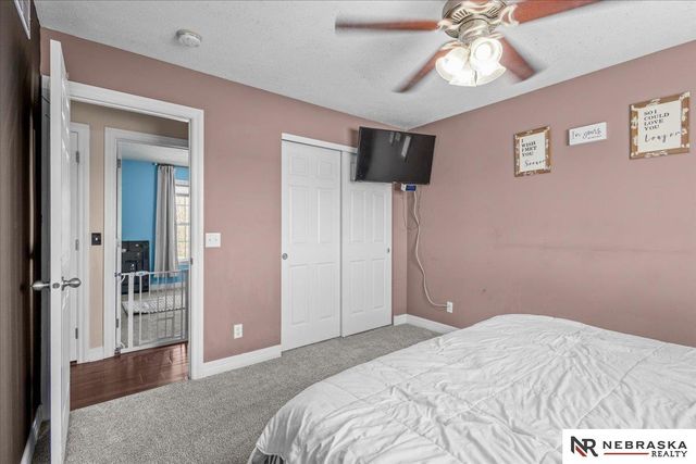 16021 Robin Drive, Omaha, NE 68136