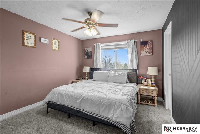 16021 Robin Drive, Omaha, NE 68136