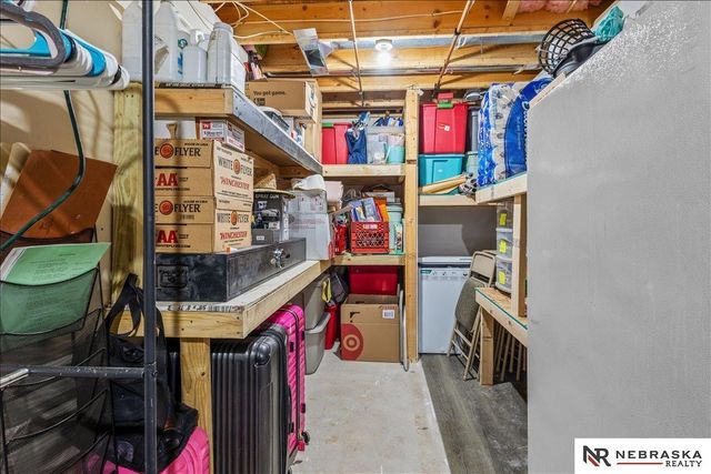 16021 Robin Drive, Omaha, NE 68136