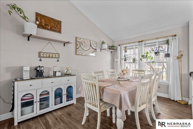 16021 Robin Drive, Omaha, NE 68136