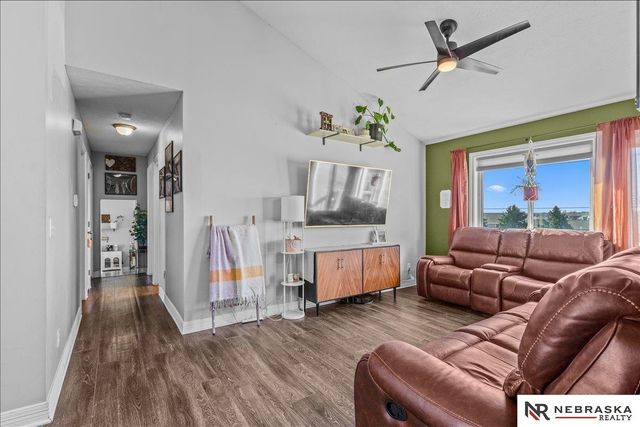 16021 Robin Drive, Omaha, NE 68136