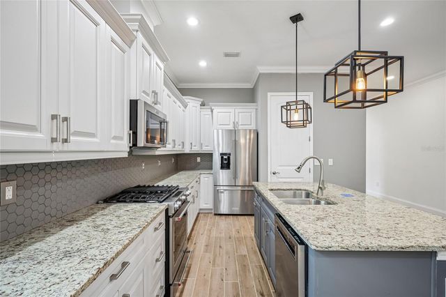 3206 W PRICE AVENUE, Tampa, FL 33611