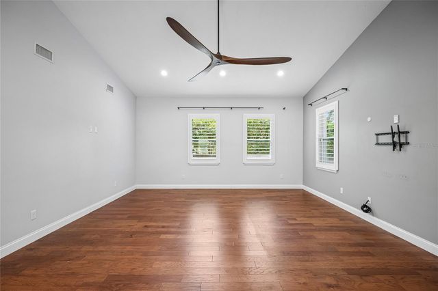 3206 W PRICE AVENUE, Tampa, FL 33611