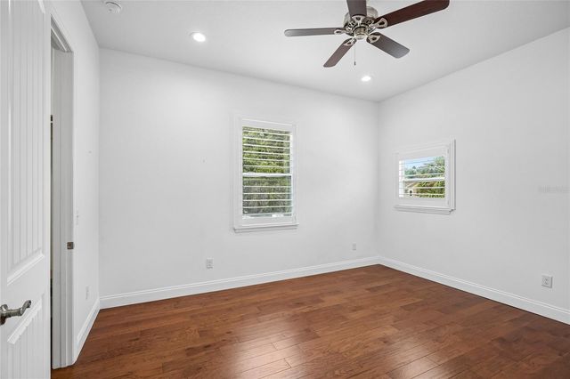 3206 W PRICE AVENUE, Tampa, FL 33611