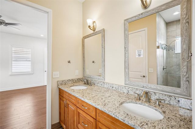 3206 W PRICE AVENUE, Tampa, FL 33611