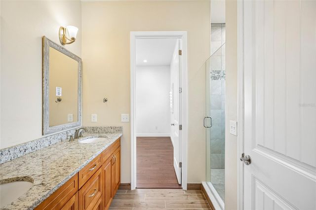 3206 W PRICE AVENUE, Tampa, FL 33611