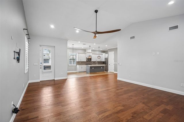 3206 W PRICE AVENUE, Tampa, FL 33611