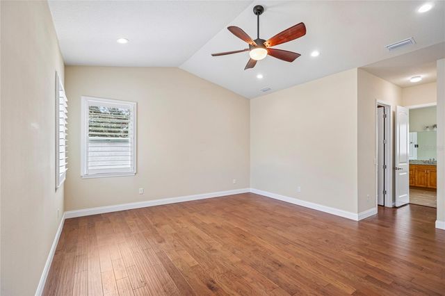 3206 W PRICE AVENUE, Tampa, FL 33611