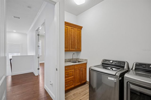 3206 W PRICE AVENUE, Tampa, FL 33611