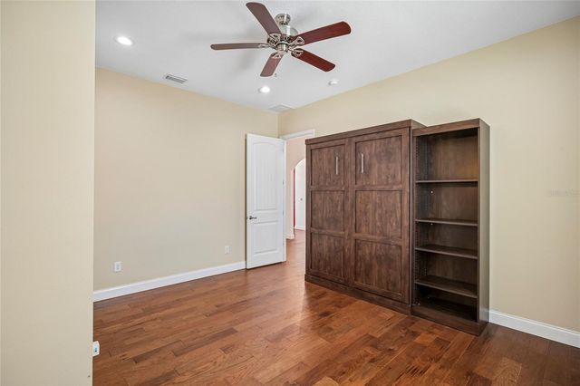 3206 W PRICE AVENUE, Tampa, FL 33611