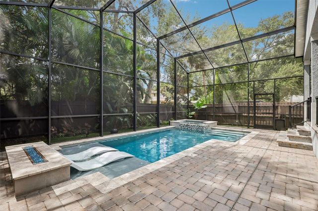 3206 W PRICE AVENUE, Tampa, FL 33611