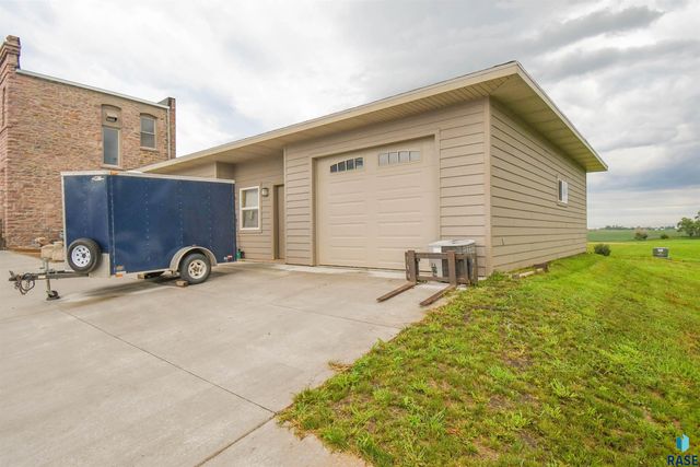 201 N Main St Street, Humboldt, SD 57035