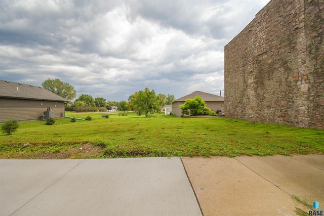 201 N Main St Street, Humboldt, SD 57035