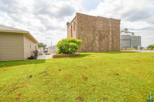 201 N Main St Street, Humboldt, SD 57035