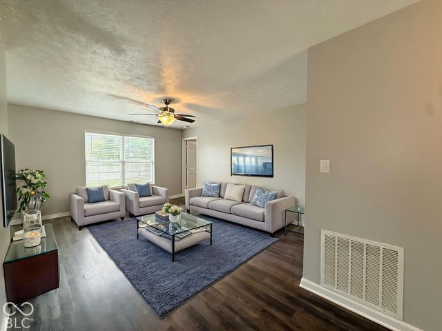 823 Tall Timber Drive, Greenwood, IN 46143