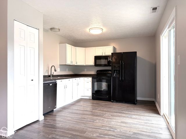 823 Tall Timber Drive, Greenwood, IN 46143