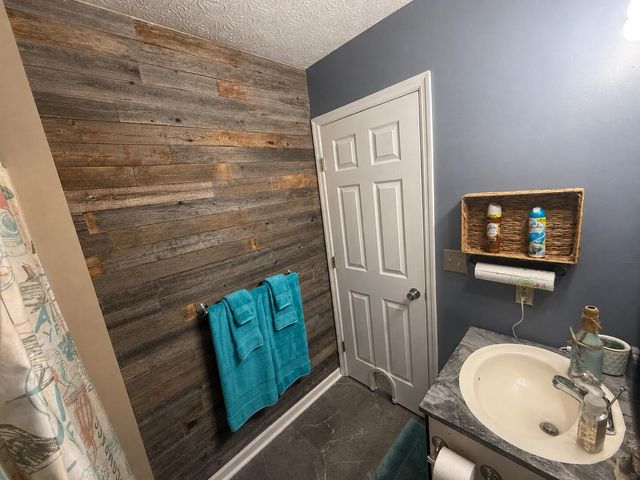 321 Burchwood Drive, Berea, KY 40403