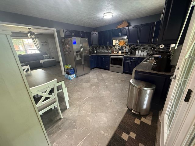 321 Burchwood Drive, Berea, KY 40403