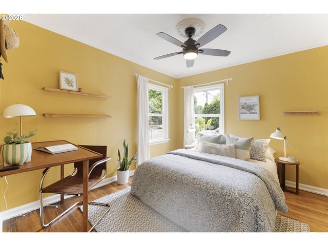 2343 Se 85TH Ave Se, Portland, OR 97216