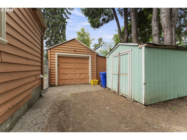 2343 Se 85TH Ave Se, Portland, OR 97216